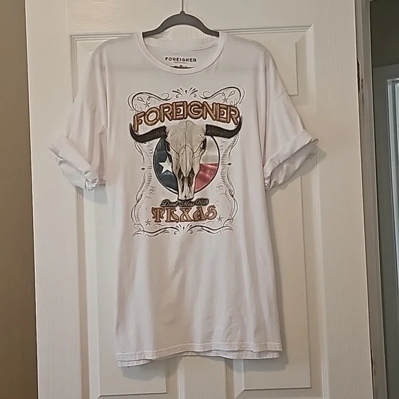 FOREIGNER band tee by goody two sleeves  x Maurice's white ss graphic, Size XXL - Picture 7 of 11